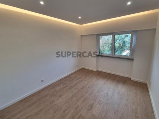 Casa venda em Quinta Nova, Amadora