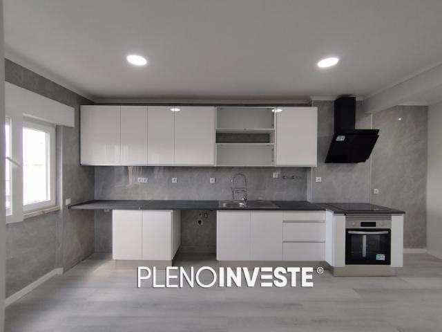 Apartamento venda em Fonte do Lavra, Setúbal
