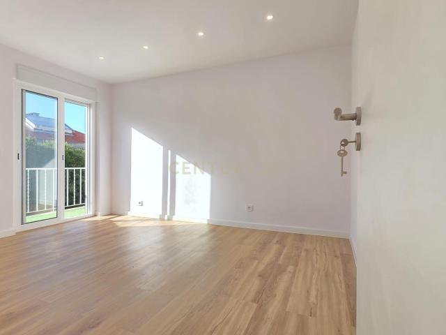 Apartamento venda em Damaia, Amadora