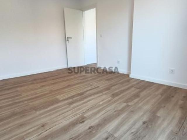 Casa venda em Alto da Cova da Moura, Amadora