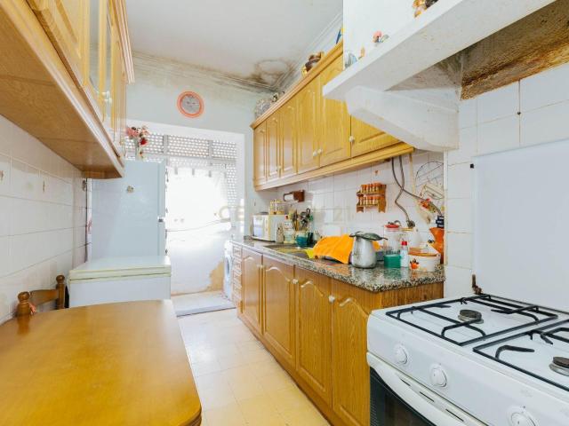 Apartamento venda em Santiago Dos Velhos, Lisboa