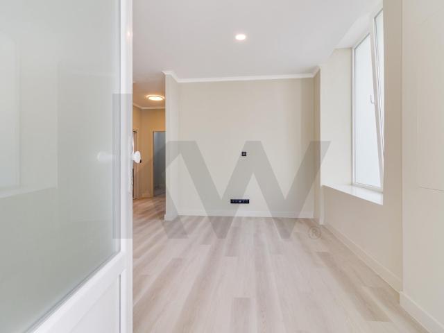 Apartamento venda em Santiago Dos Velhos, Lisboa