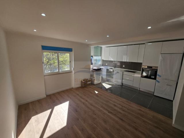Apartamento venda em Reboleira, Amadora