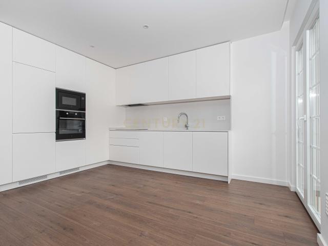 Apartamento venda em Damaia, Amadora