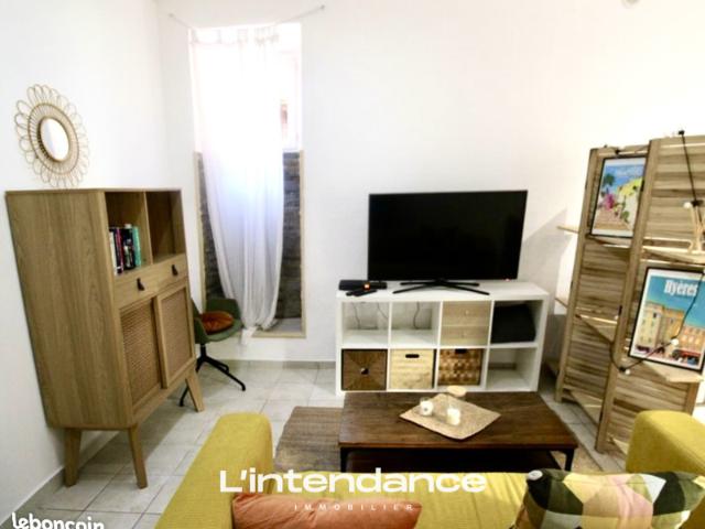 Appartement vente à Arrondissement de Toulon, Hyères