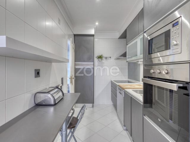 Apartamento alugar em Lordelo Do Ouro, Mouteira
