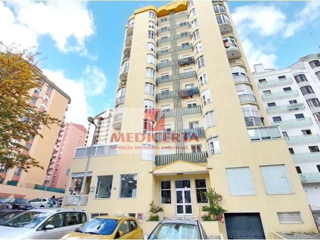 Apartamento venda em Tapada das Mercês, Sintra