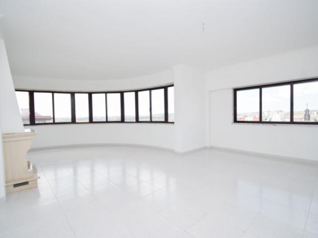 Duplex alugar em Bairro dos CTT, Odivelas