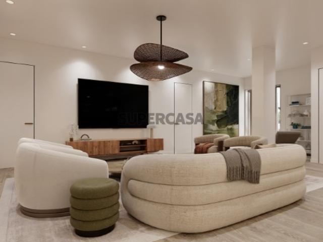Casa venda em Porto, Lordelo Do Ouro