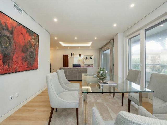 Apartamento venda em Carcavelos, Cascais