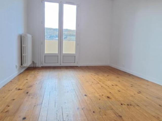 Appartement location à Montbrison, Sainte-agathe-la-bouteresse