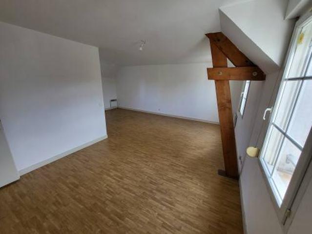 Maison location à Le Bourg, Angé