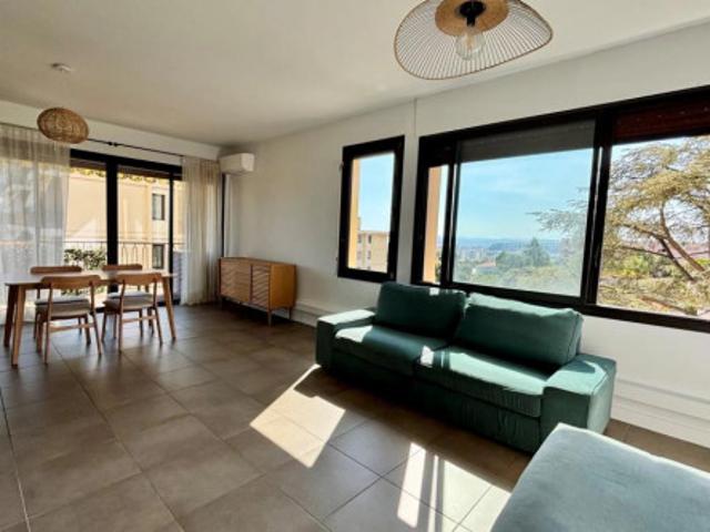 Appartement location à Quartier Jean-Médecin, Nice