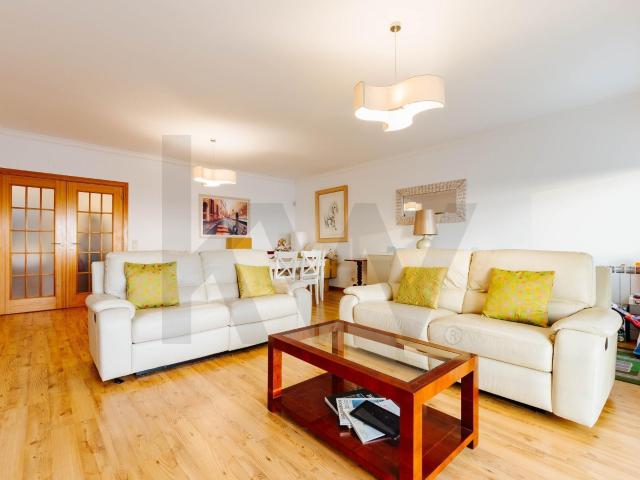 Apartamento venda em Quinta de São Martinho, Cascais