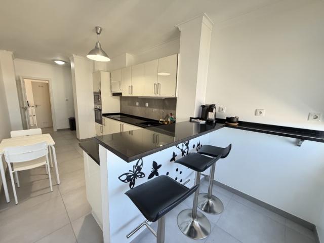 Apartamento alugar em Encosta do Sol, Amadora