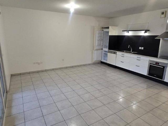 Appartement location à Lotissement du Domaine de l'Église, Engins