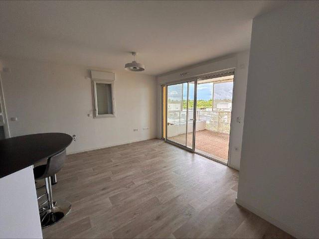 Appartement location à Les Dimetières, Le Plessis-Grammoire