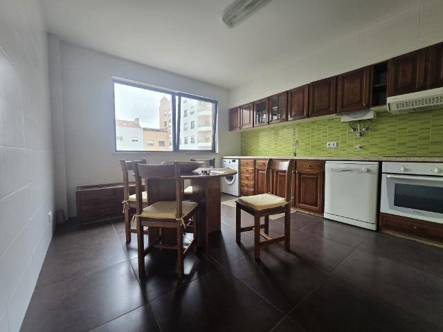 Apartamento venda em Cruz d'Areia, Leiria