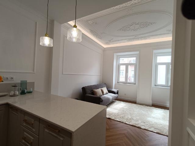 Apartamento alugar em Santo António, Lisboa