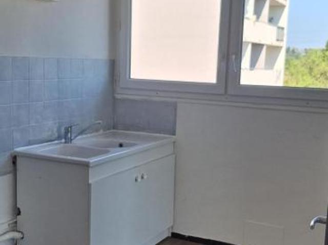 Appartement location à Nîmes, Laudun-l'ardoise
