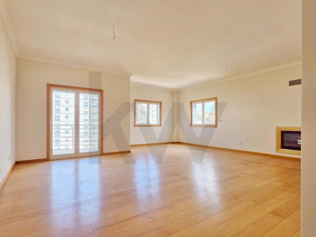 Apartamento alugar em Tapada do Mocho, Oeiras