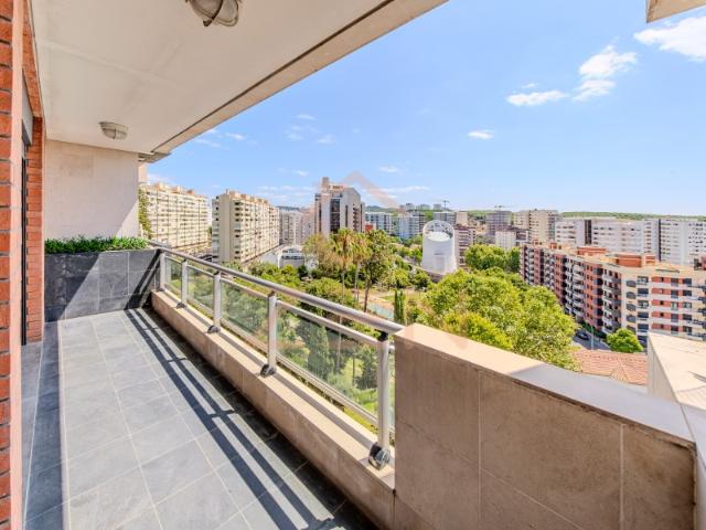 Apartamento venda em Núcleo Urbano Histórico de Algés, Oeiras