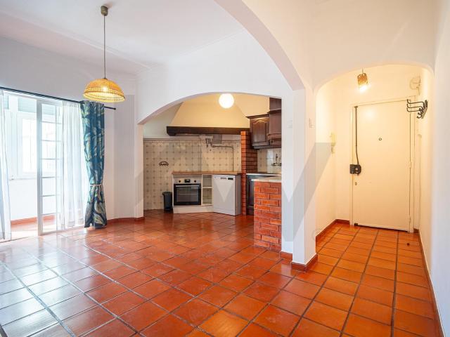 Apartamento alugar em Capuchos, Almada