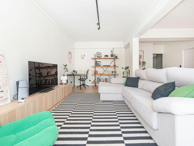 Apartamento venda em Santiago Dos Velhos, Lisboa