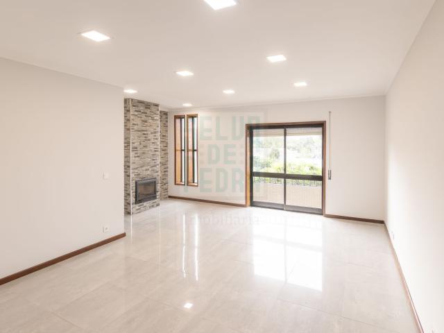 Apartamento venda em Paços de Brandão, Santa Maria da Feira