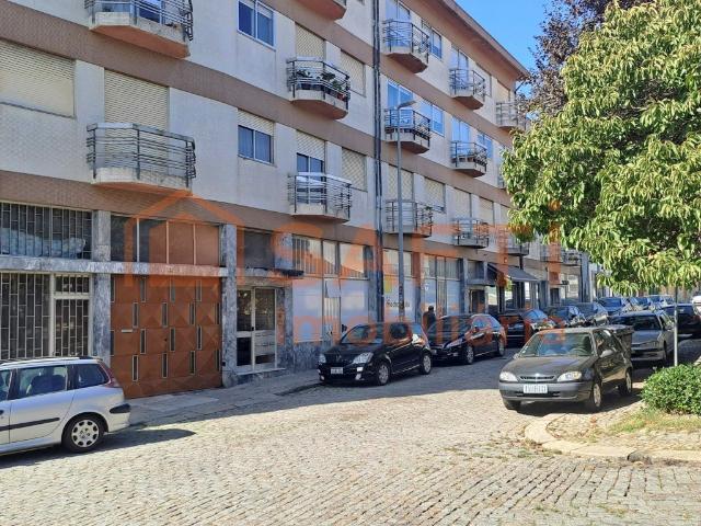 Apartamento venda em Bairro de Casas Económicas do Ilhéu, Porto