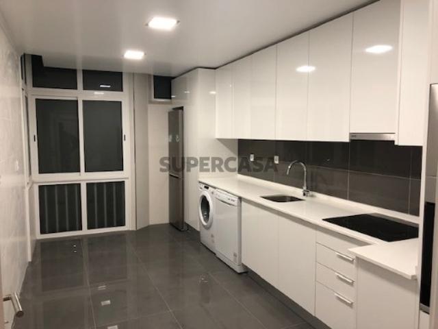 Casa venda em Reboleira, Amadora