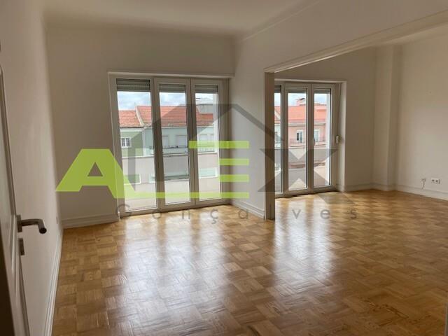 Apartamento alugar em Alvalade, Lisboa