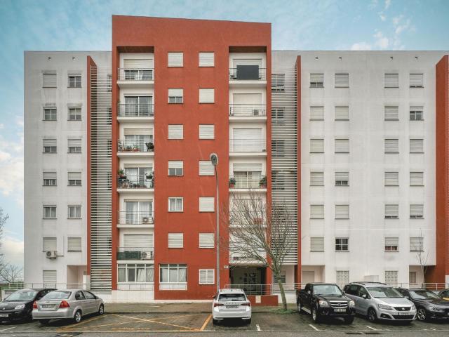 Apartamento venda em Santa Clara, Lisboa