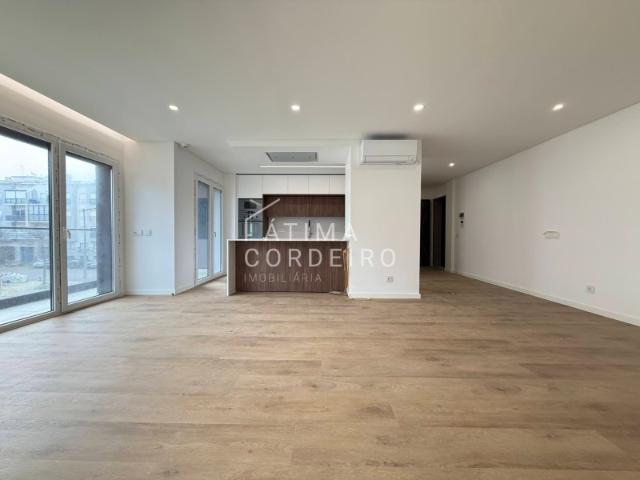 Apartamento venda em Almada, Setúbal