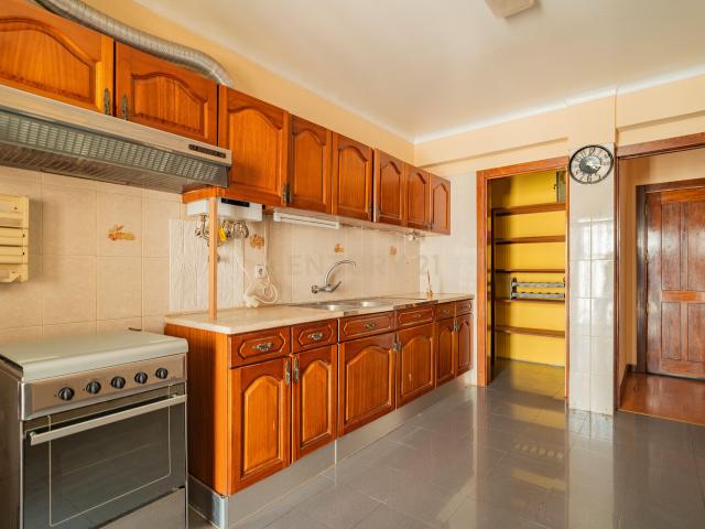 Apartamento venda em Marinha Grande, Leiria