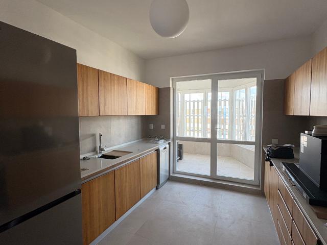 Apartamento alugar em Núcleo Urbano Histórico de Oeiras, Oeiras