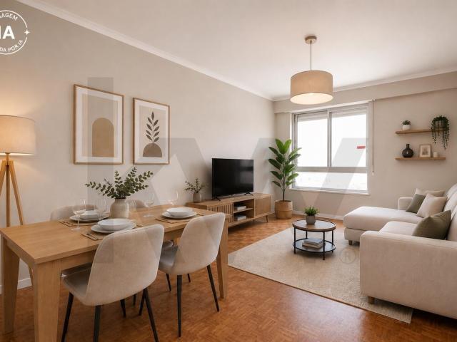 Apartamento venda em Santiago Dos Velhos, Lisboa