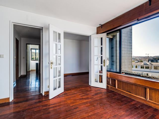Apartamento alugar em Benfica, Lisboa