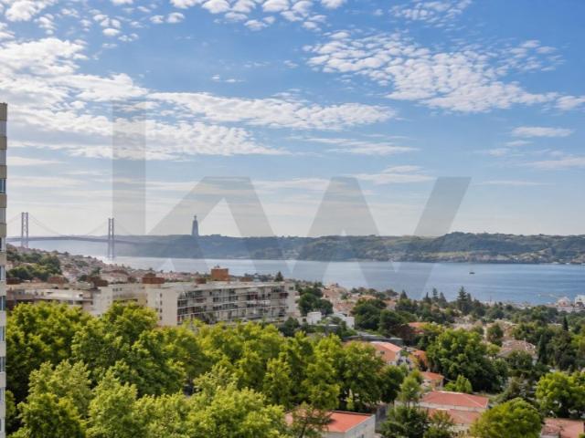 Apartamento venda em São Francisco Xavier, Lisboa