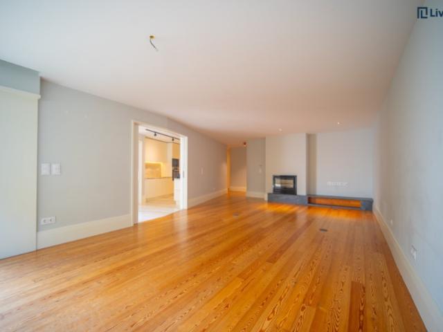 Apartamento alugar em Porto, Lordelo Do Ouro