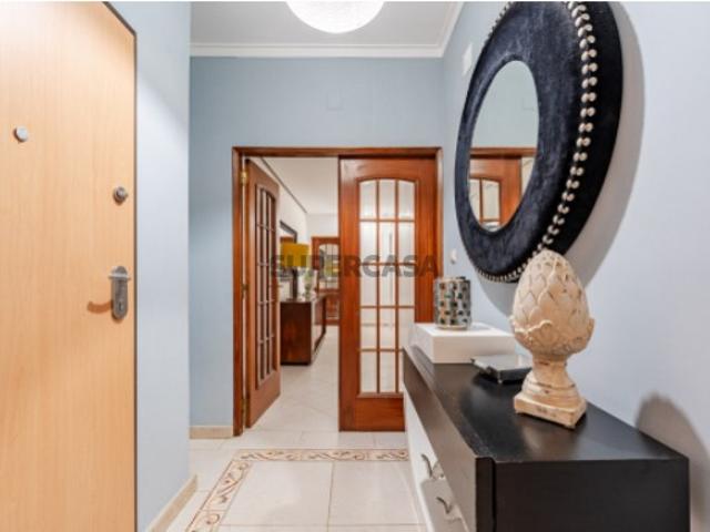 Casa venda em Damaia, Amadora