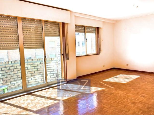 Apartamento alugar em Porto, Aldoar