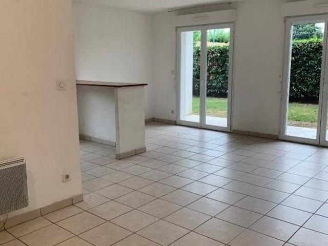 Appartement location à Saint-Seurin-sur-l'Isle, Gironde