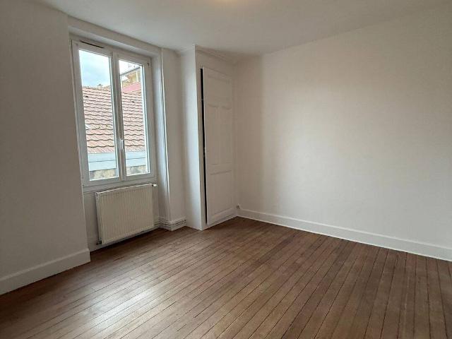 Appartement location à Zone d'activité des Étournelles, Valserhône