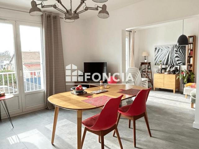 Appartement vente à Saint-médard-en-jalles, La Rue Est