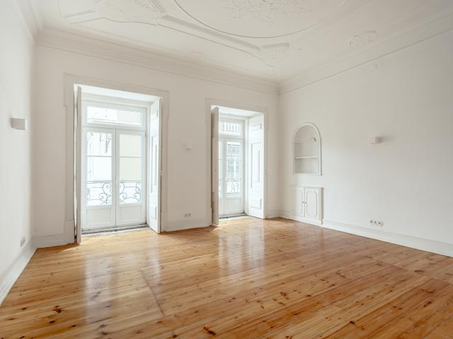 Apartamento alugar em Estrela, Lisboa