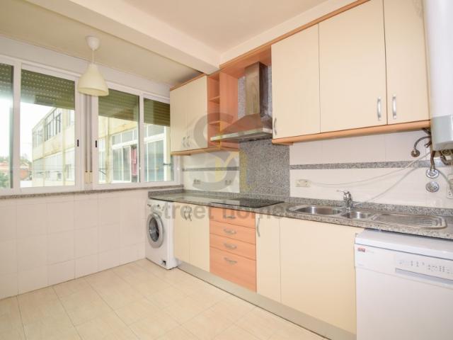 Apartamento alugar em Carcavelos, Cascais