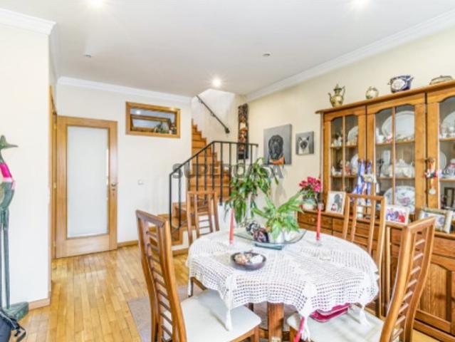 Casa venda em Vila Nova De Gaia, Vilar do Paraíso