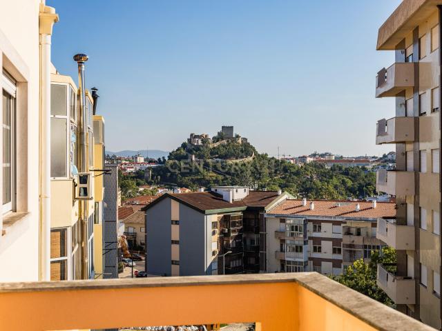 Apartamento venda em Marinheiros, Leiria