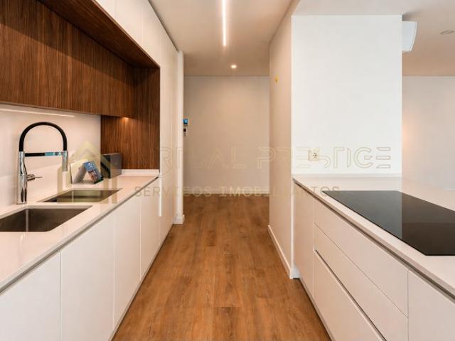 Duplex venda em Almada, Setúbal